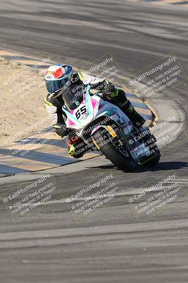 media/Dec-07-2025-CVMA (Sun) [[3e7d2de5dc]]/Race 7-Formula Lightweight Twins Shootout/